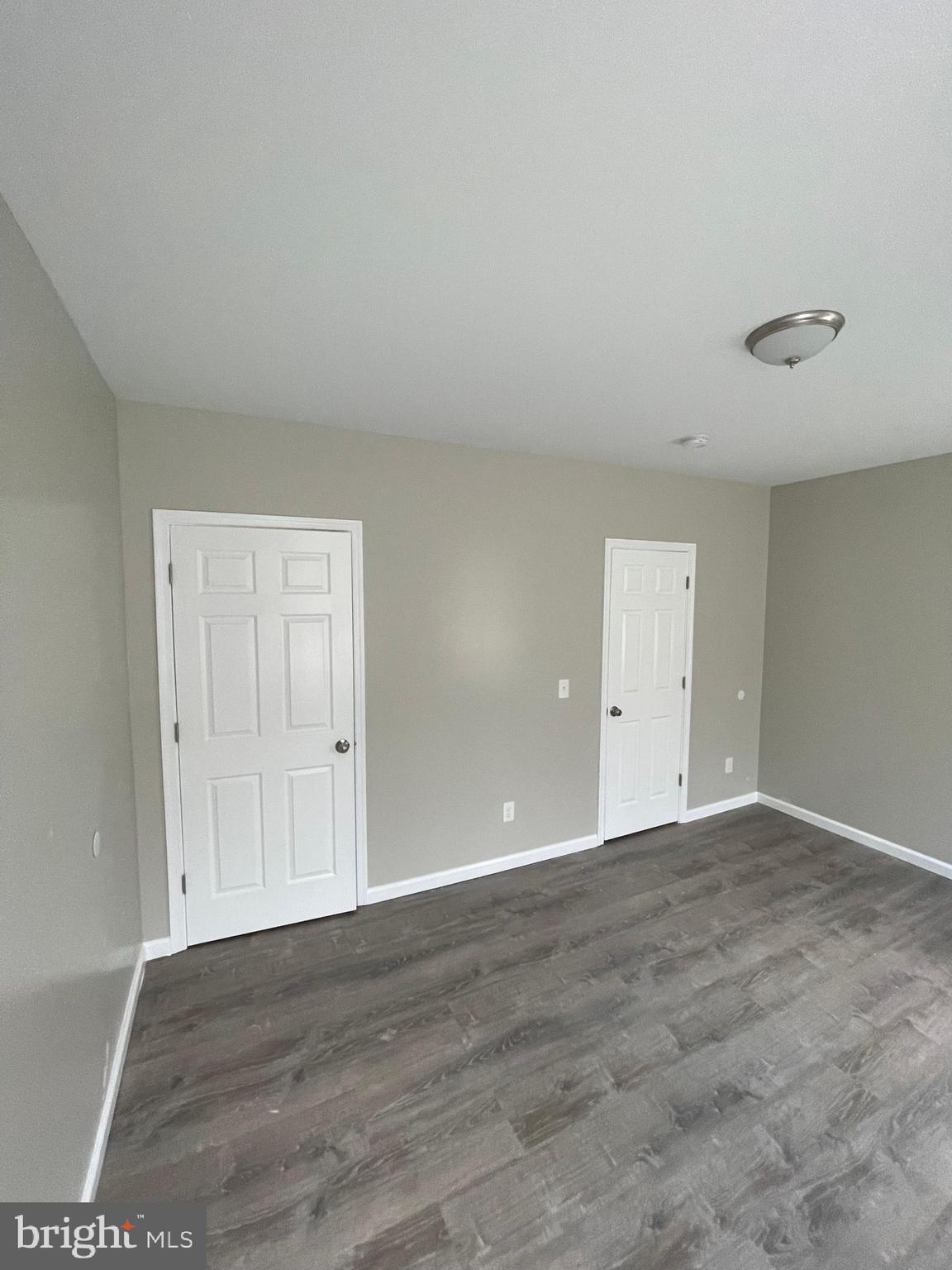 1405 W PACIFIC STREET