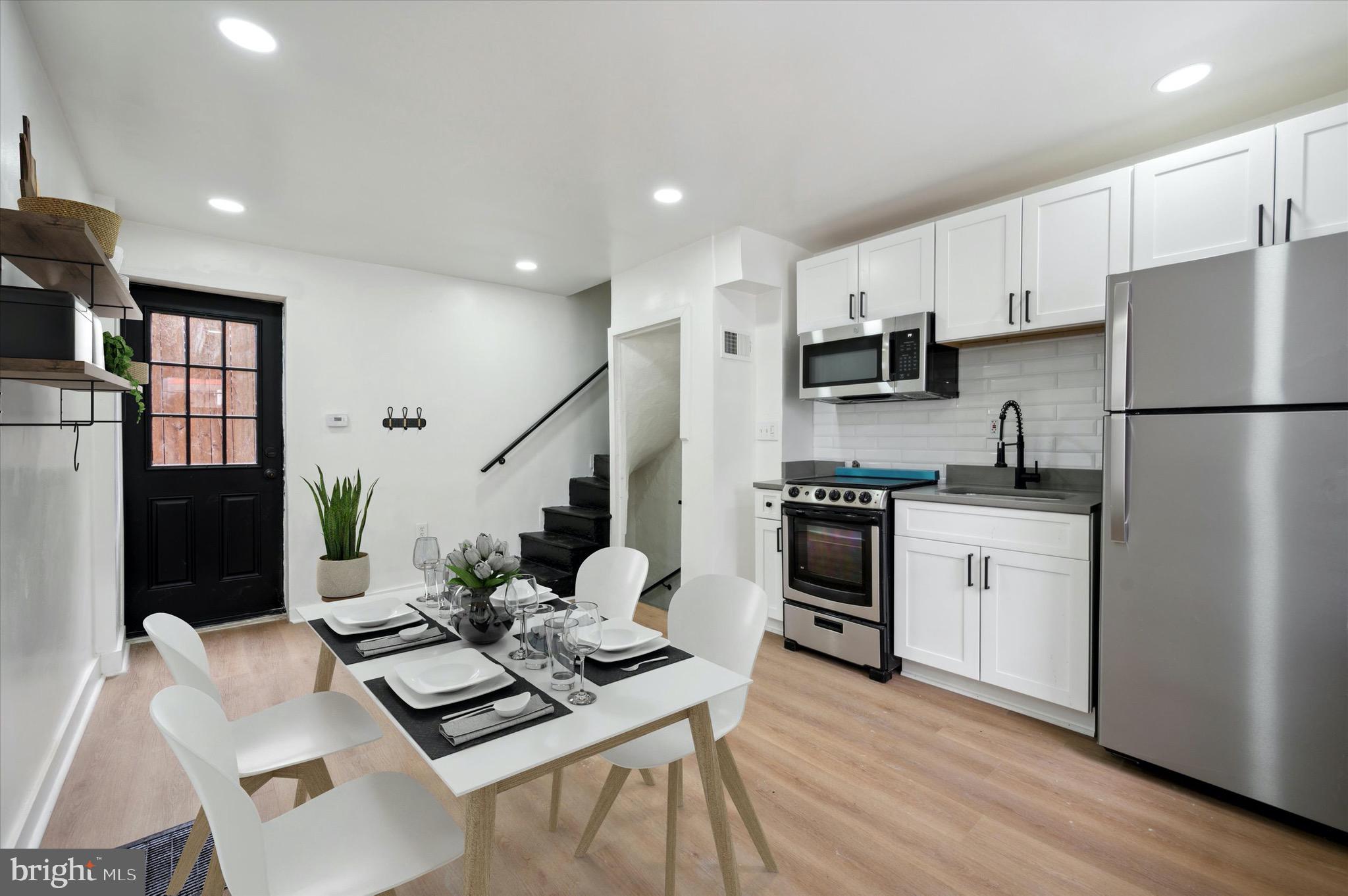 107 to 115 W THOMPSON STREET