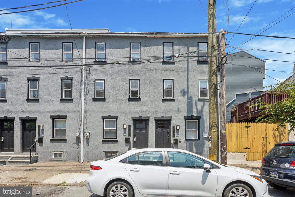 107 to 115 W THOMPSON STREET