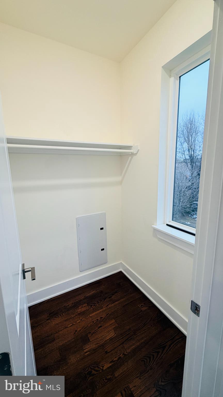 1754 N RANDOLPH STREET