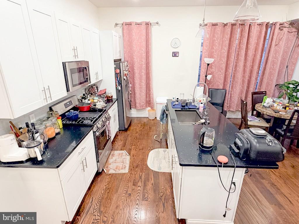 1754 N RANDOLPH STREET