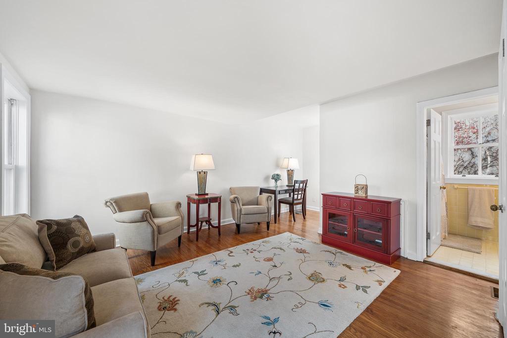 4 RAINEY COURT