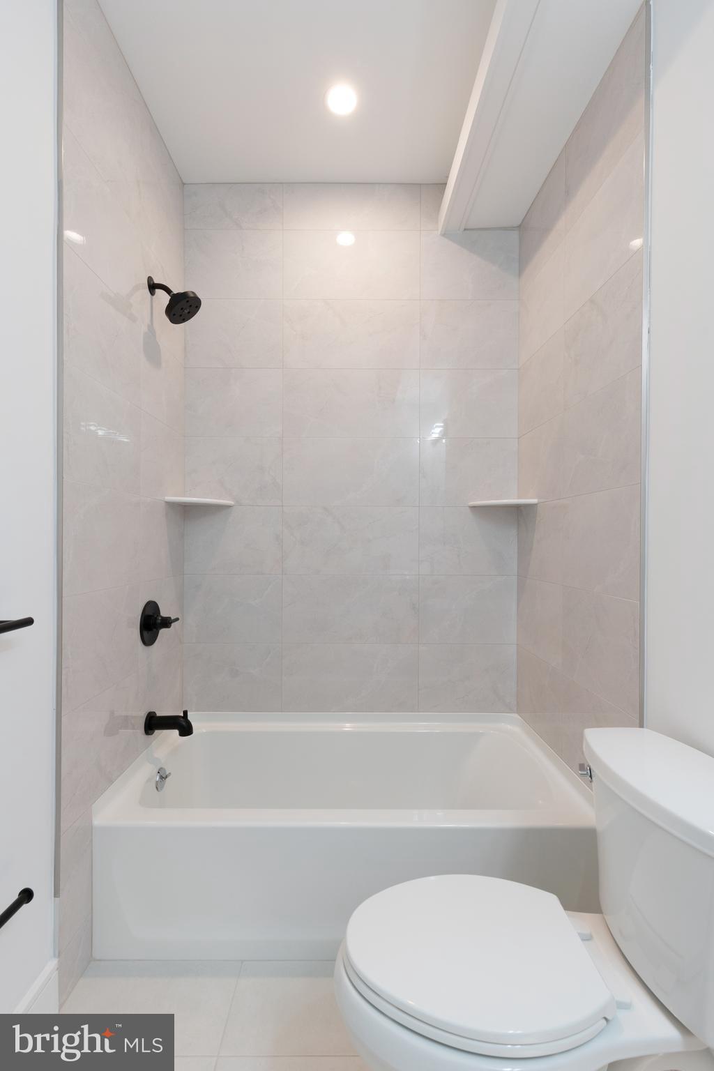 1111 E DUNTON STREET