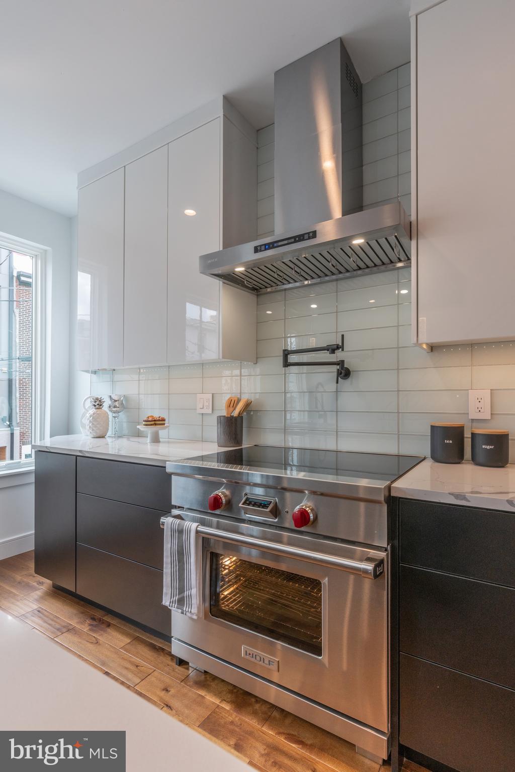 1111 E DUNTON STREET