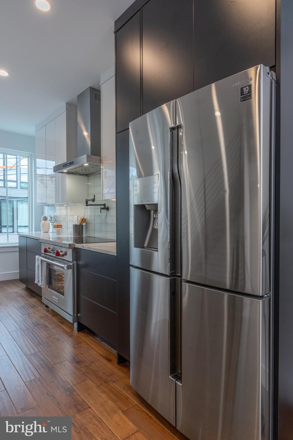 1111 E DUNTON STREET