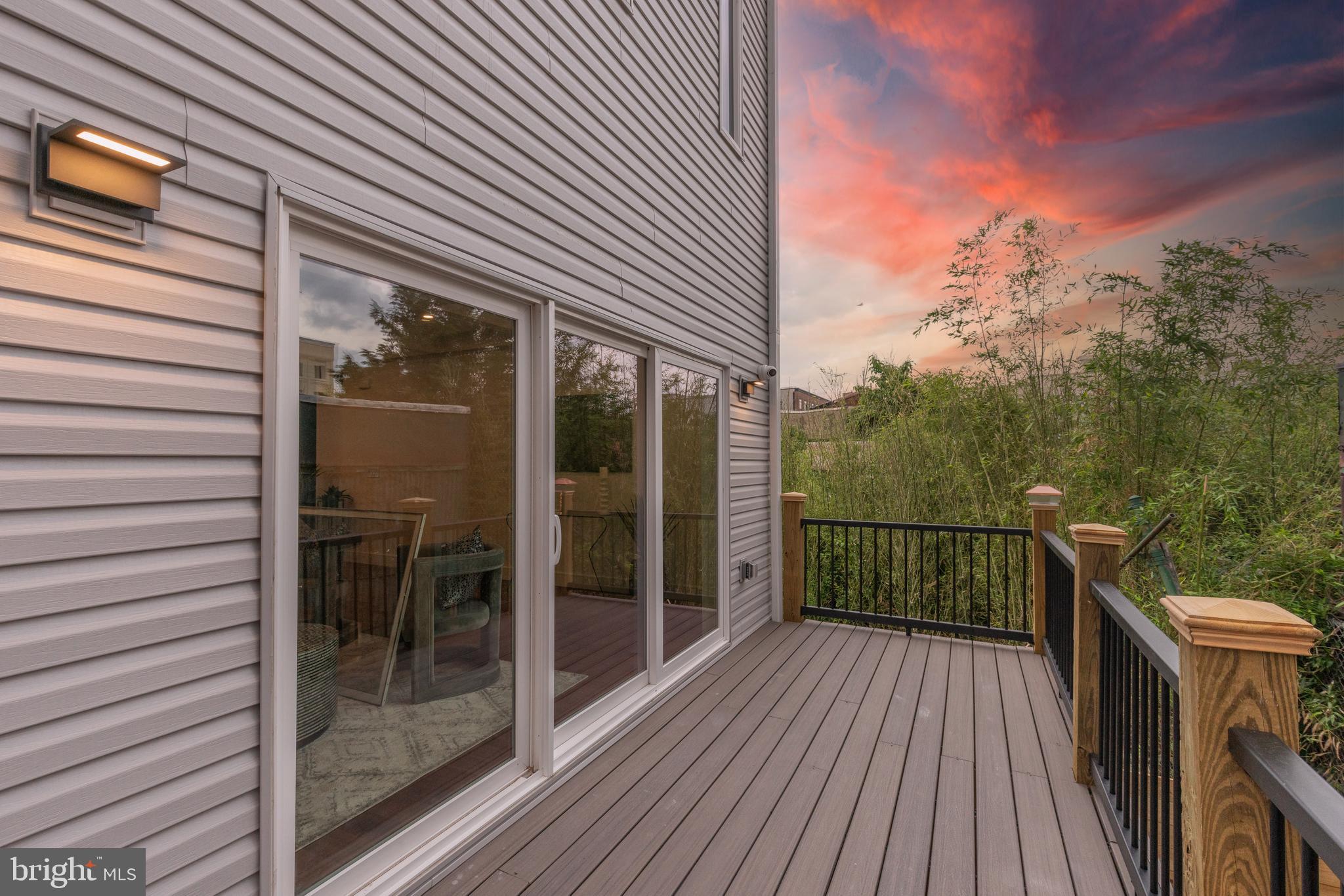 1111 E DUNTON STREET