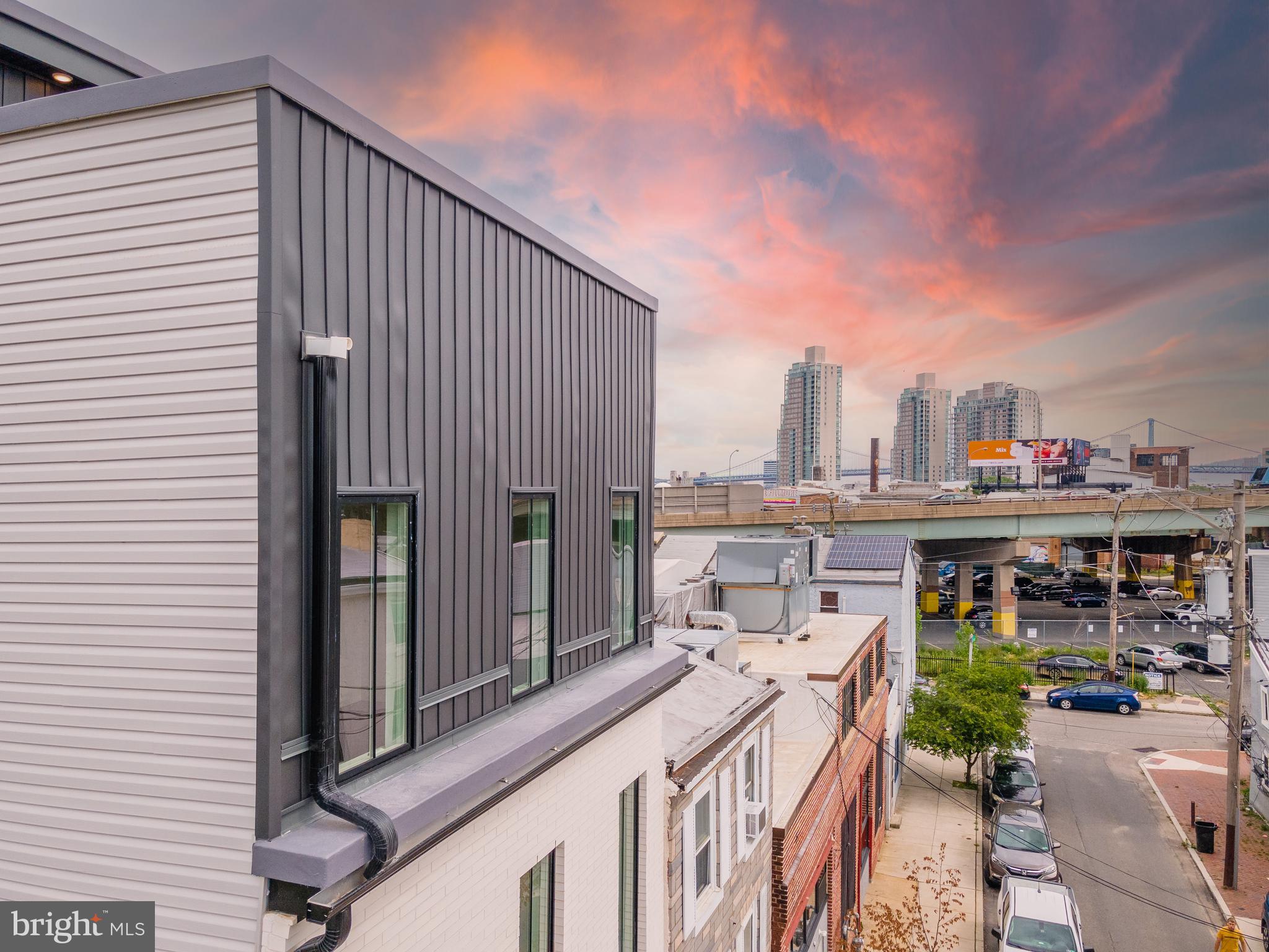 1111 E DUNTON STREET