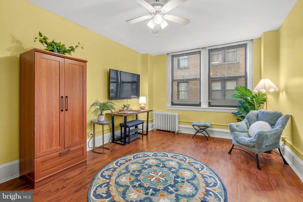1324 LOCUST STREET 703