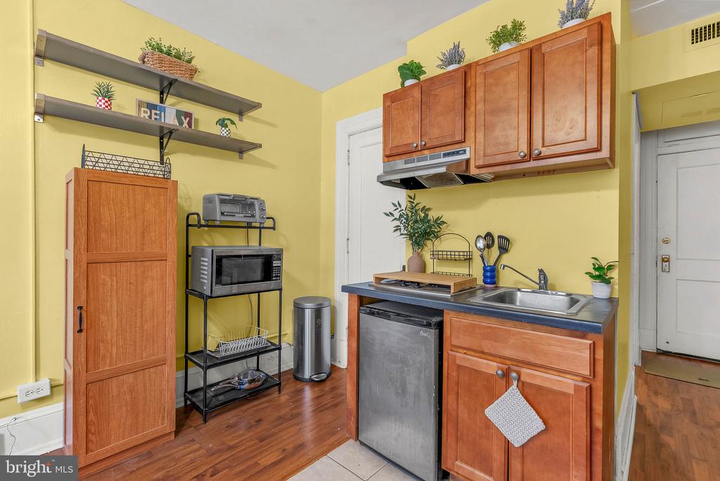 1324 LOCUST STREET 703