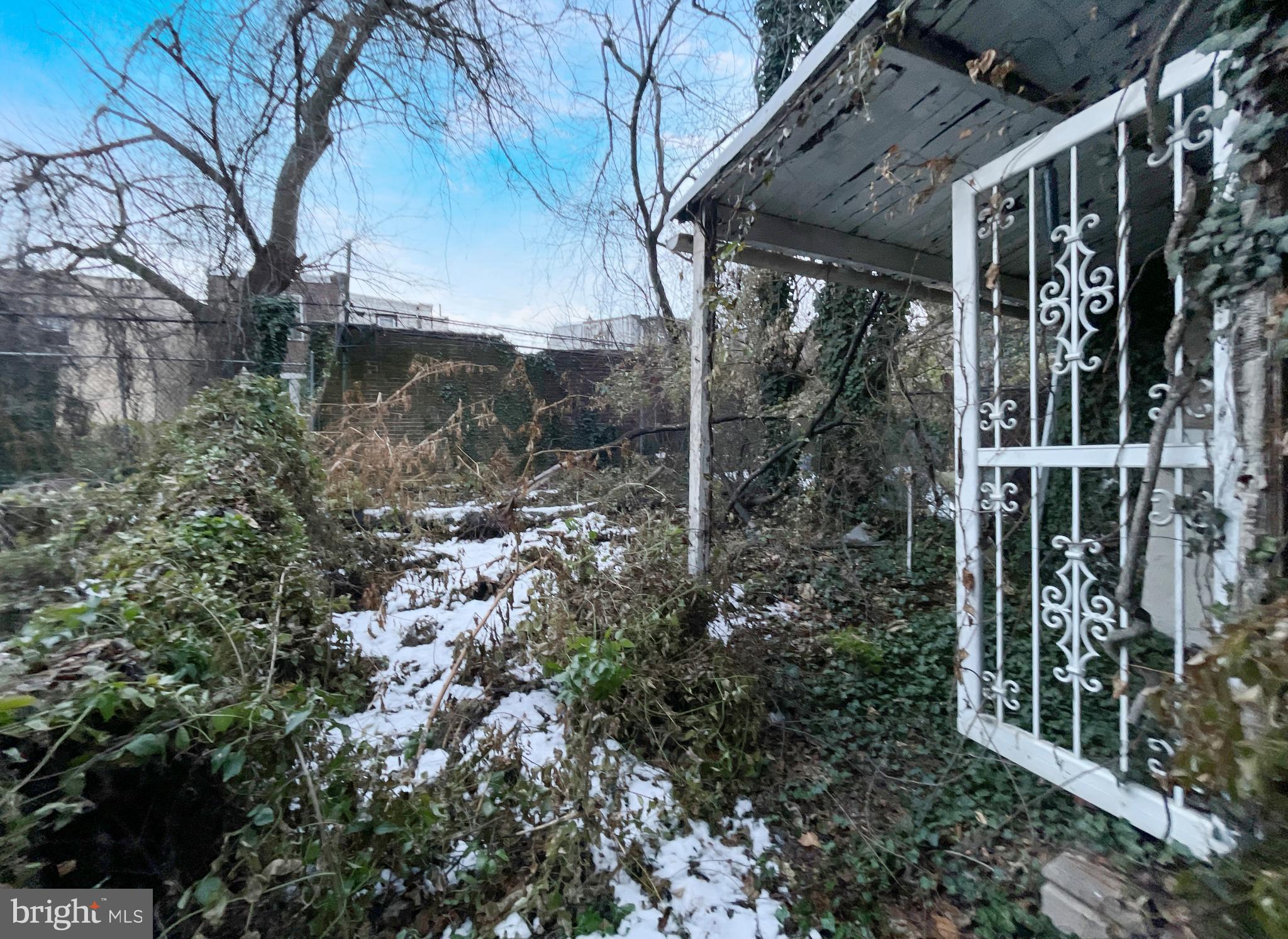 2112 W ONTARIO STREET