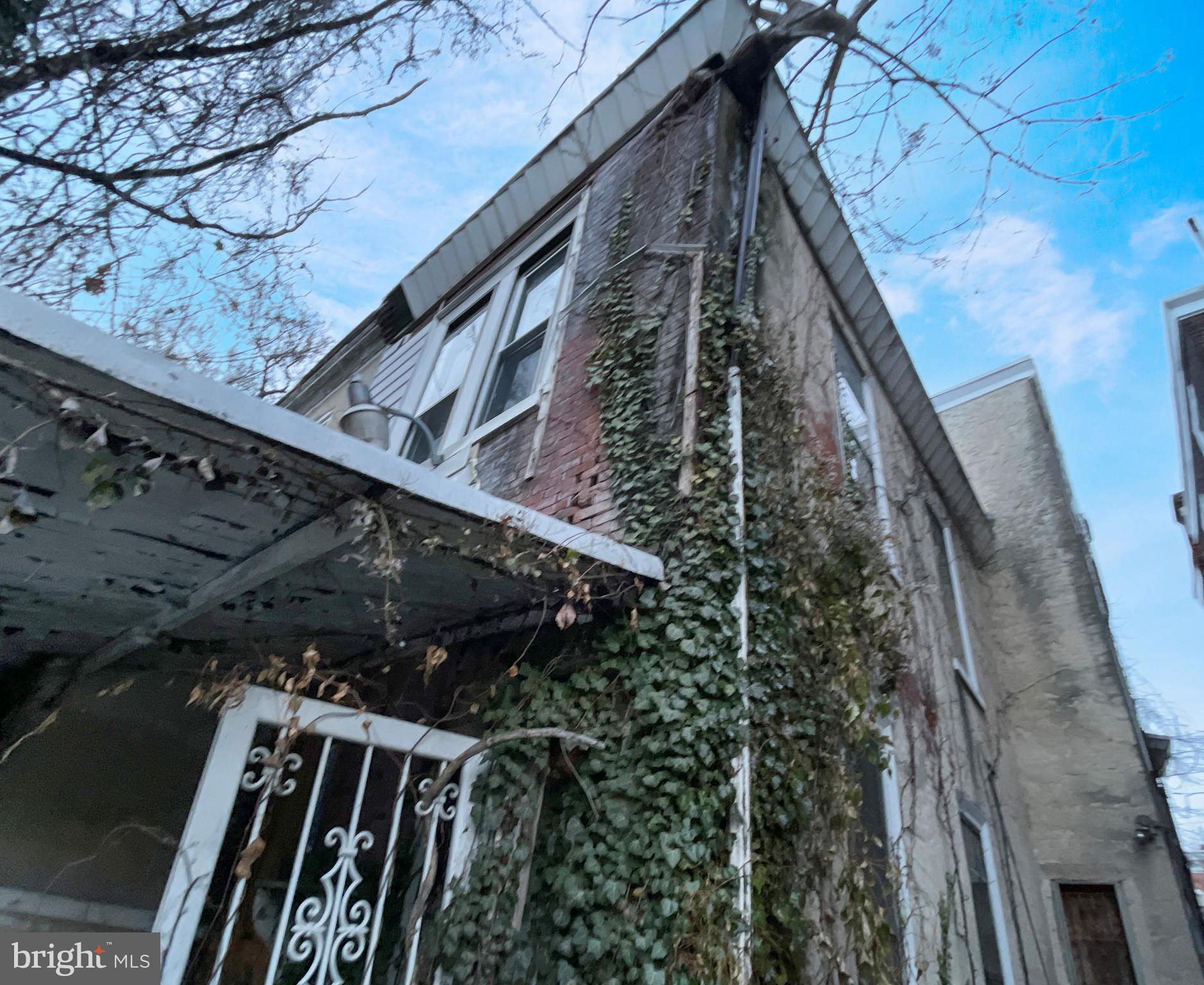 2112 W ONTARIO STREET