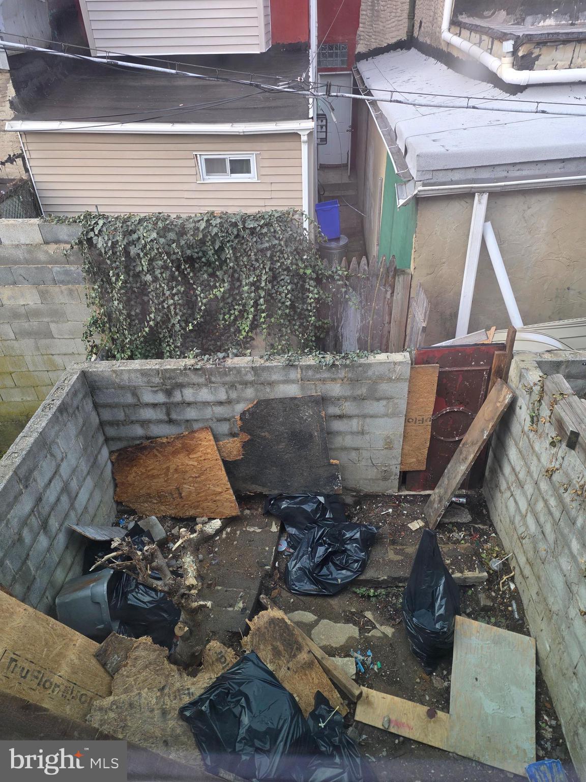 2836 N ORKNEY STREET