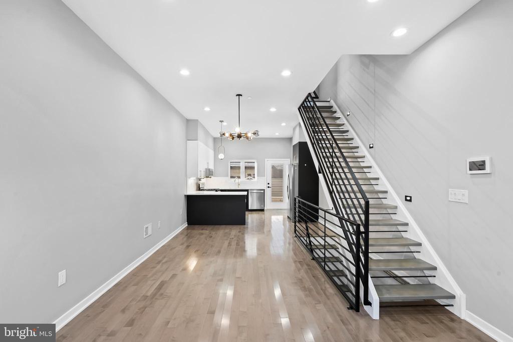 516 PIERCE STREET