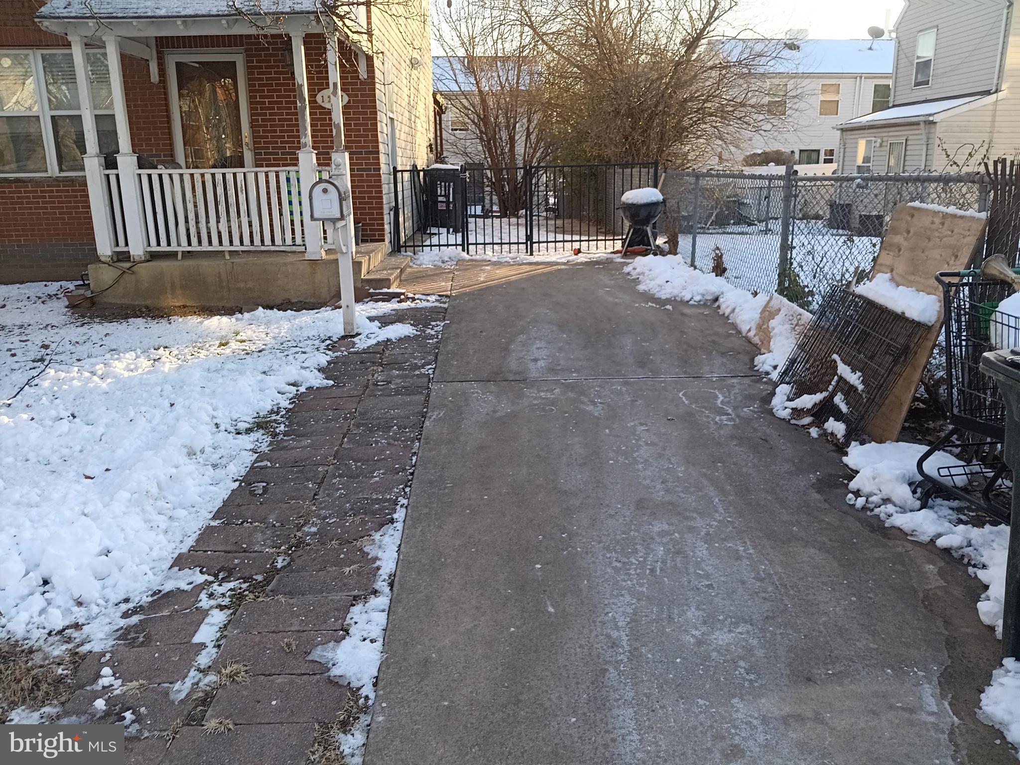 1247 CAMBRIDGE COURT