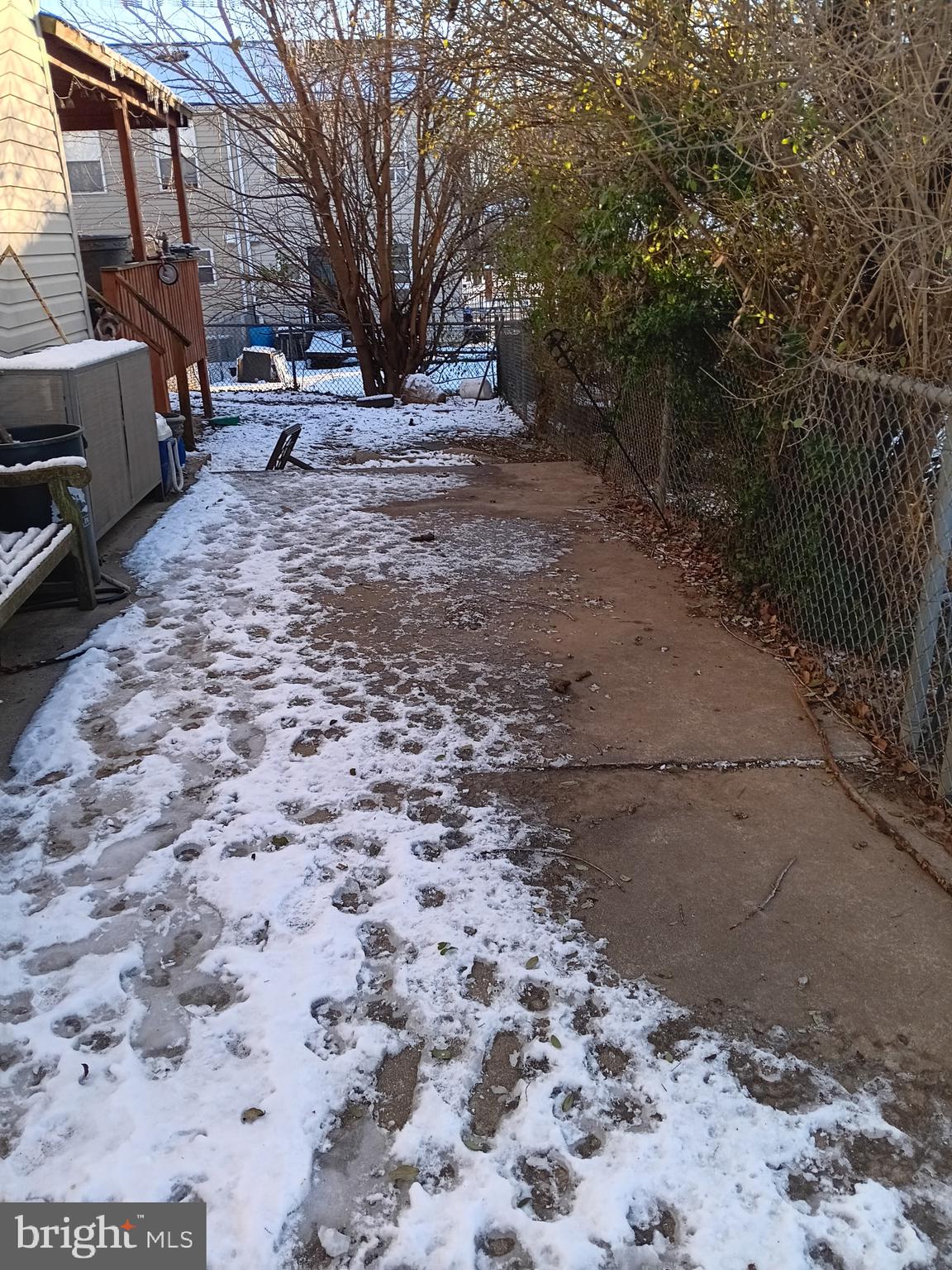 1247 CAMBRIDGE COURT