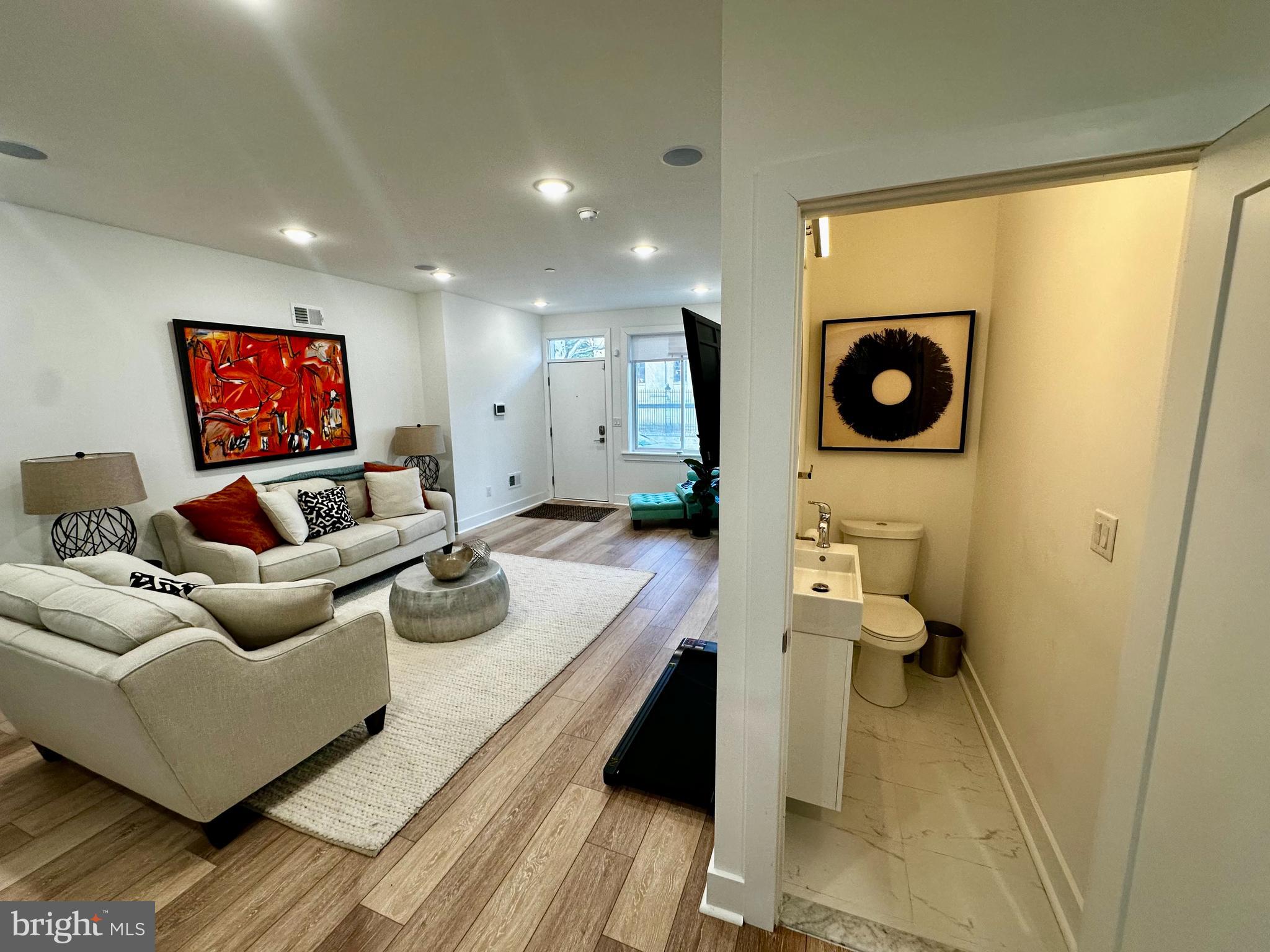 2008 S COLLEGE AVENUE A