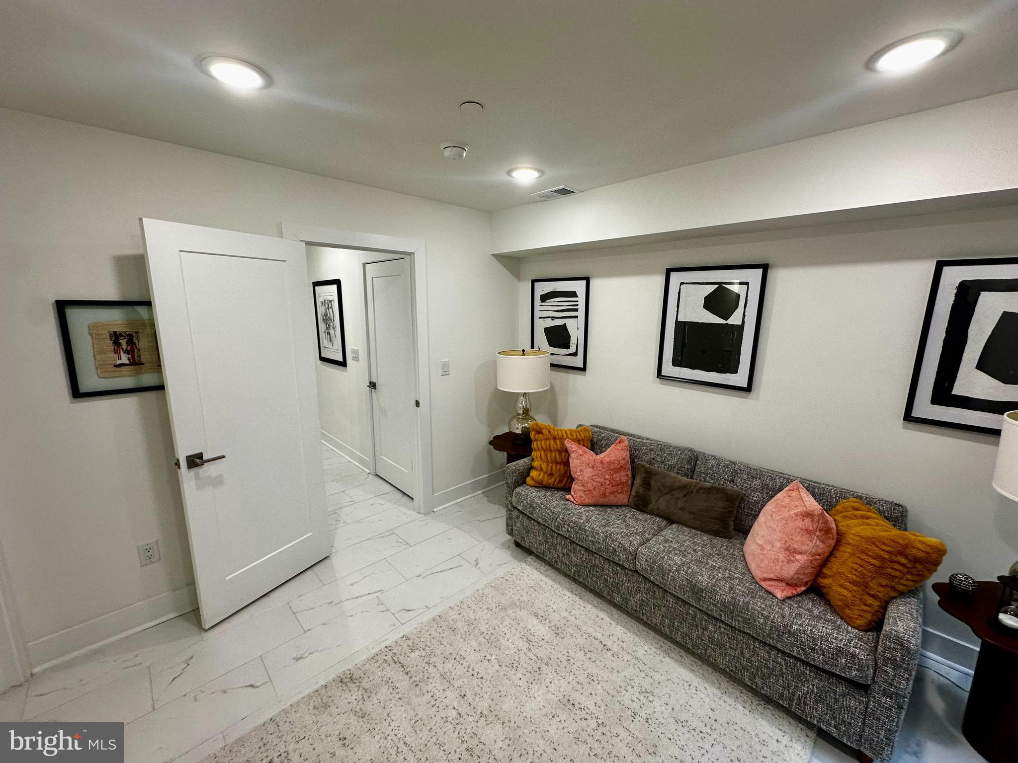 2008 S COLLEGE AVENUE A