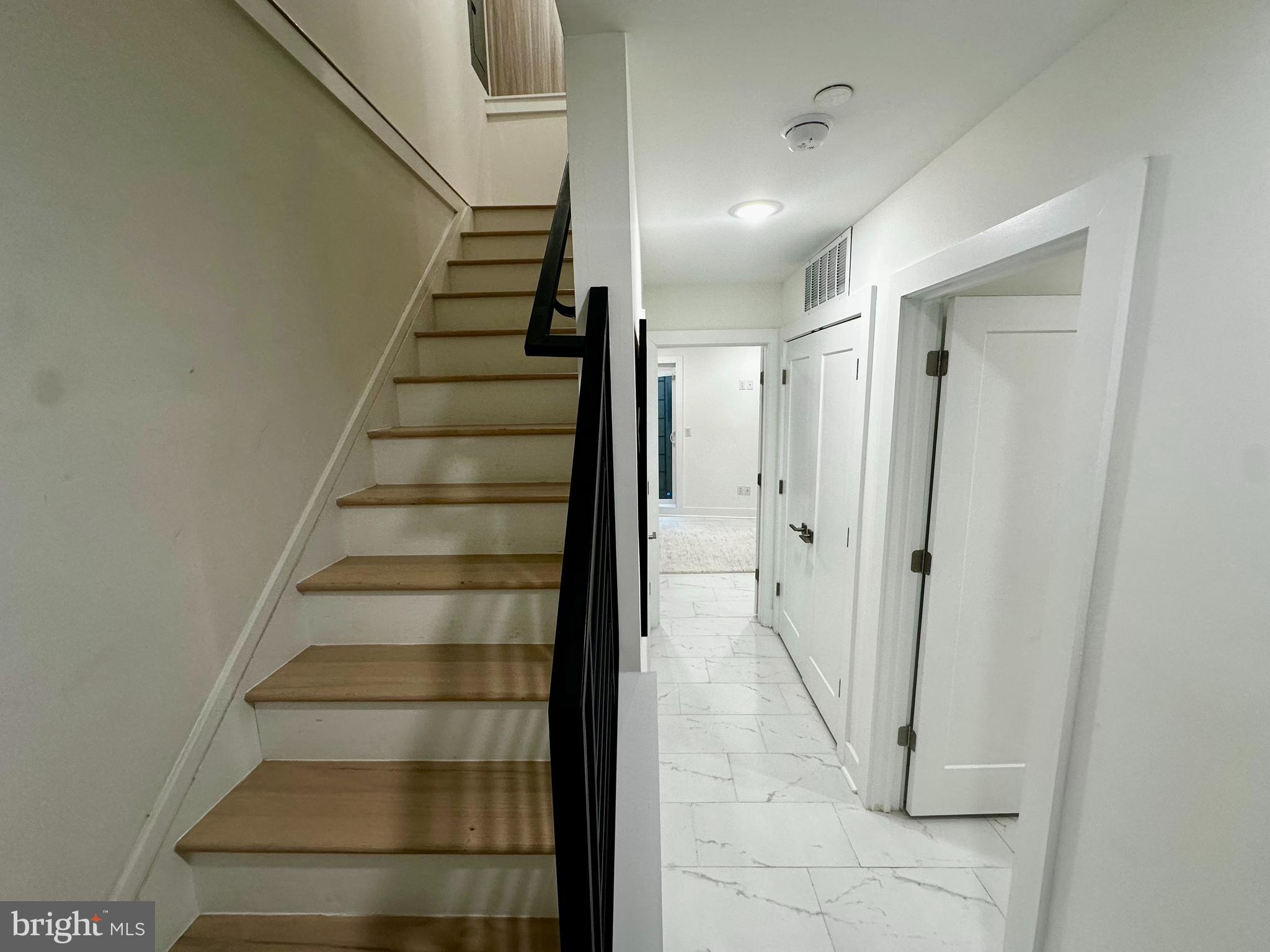 2008 S COLLEGE AVENUE A