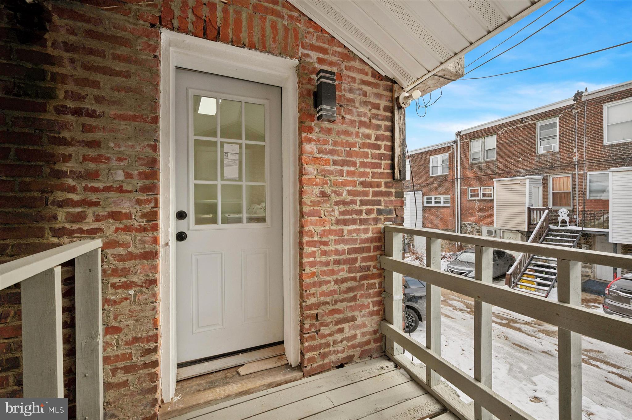 5232 ARLINGTON STREET