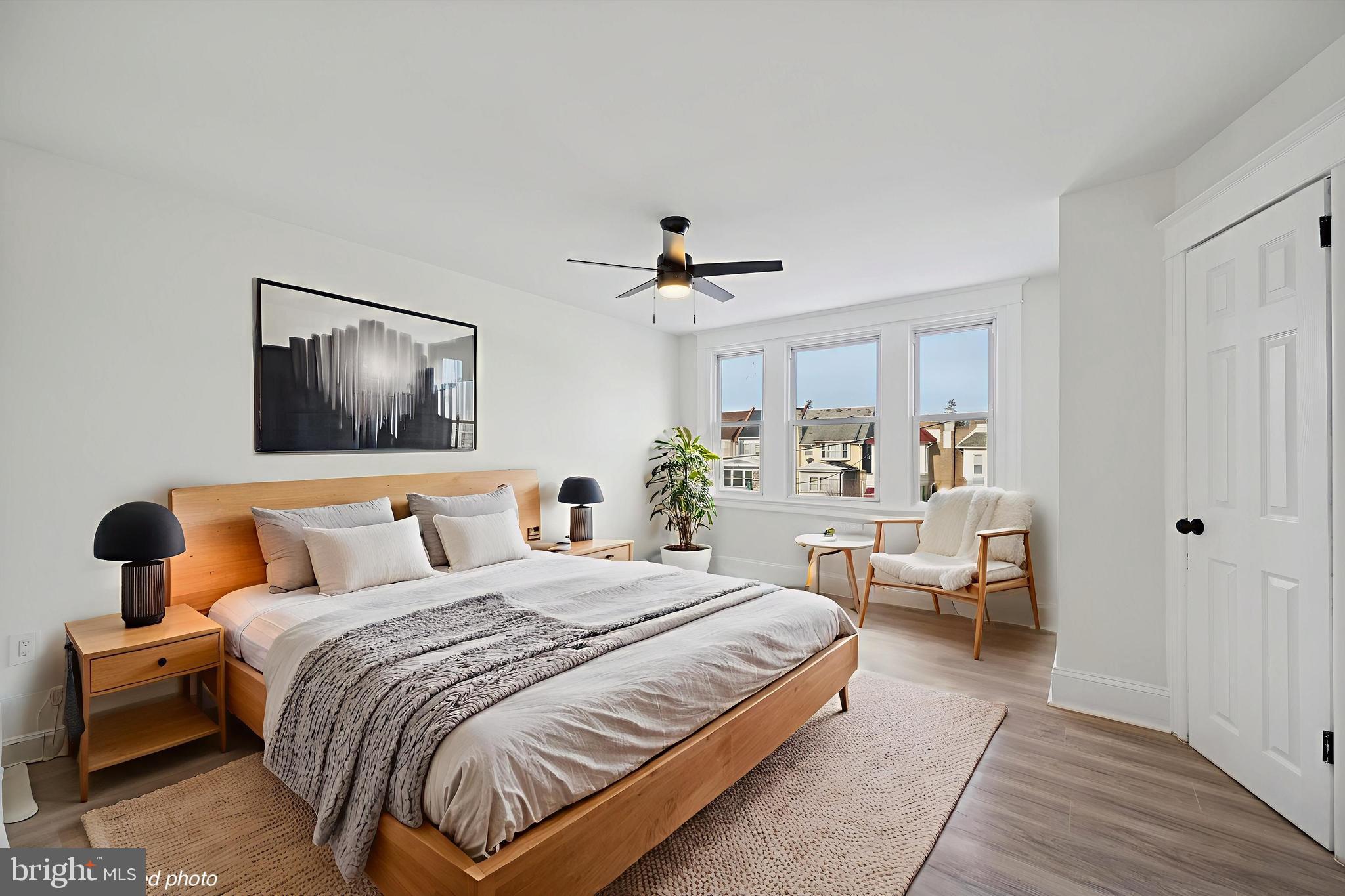 5232 ARLINGTON STREET