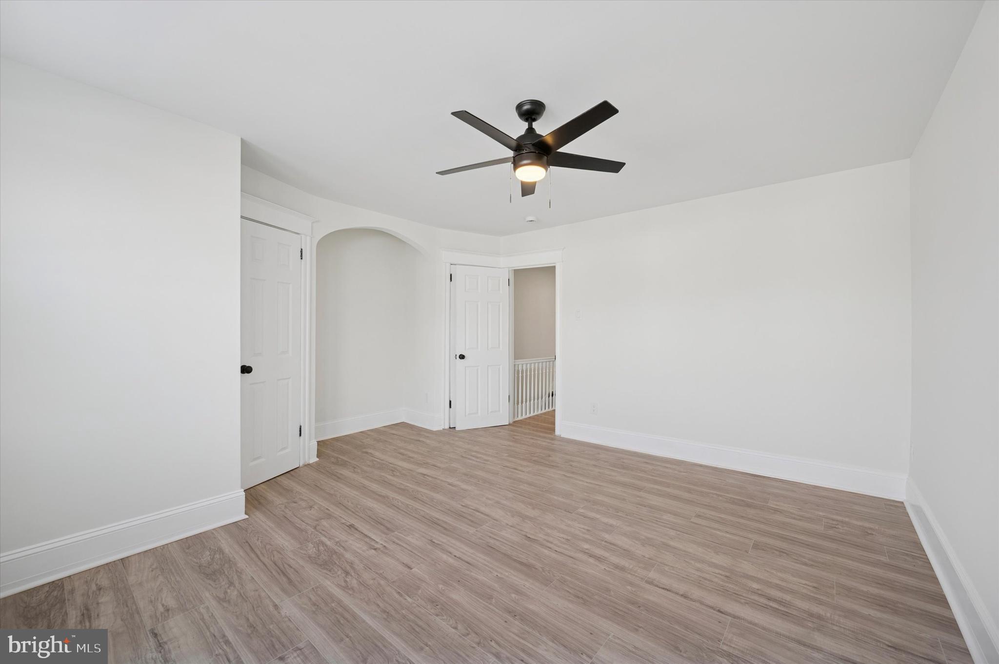 5232 ARLINGTON STREET