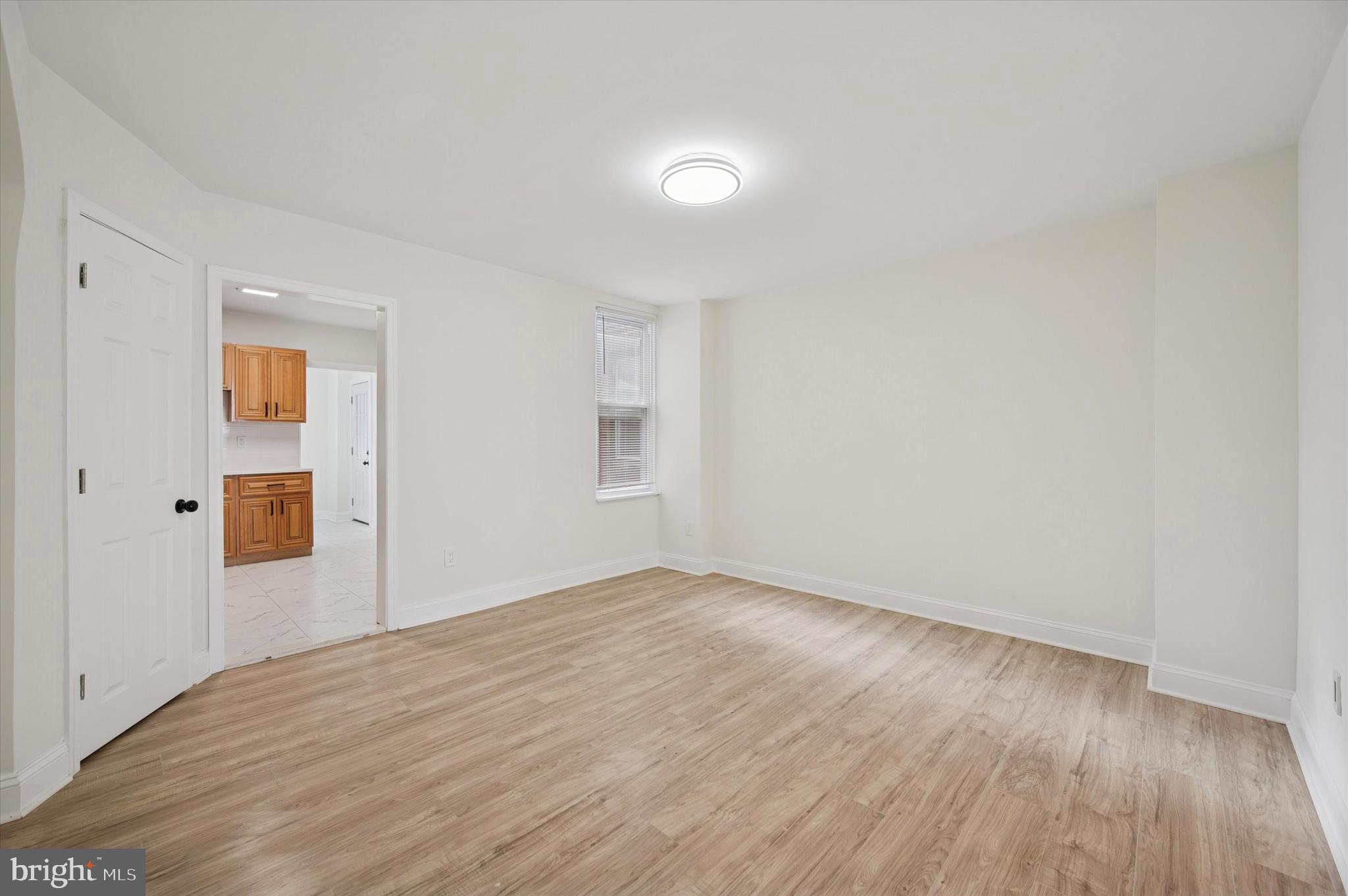 5232 ARLINGTON STREET