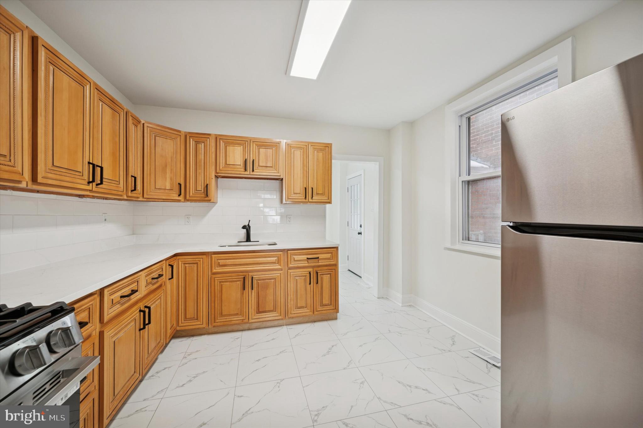 5232 ARLINGTON STREET