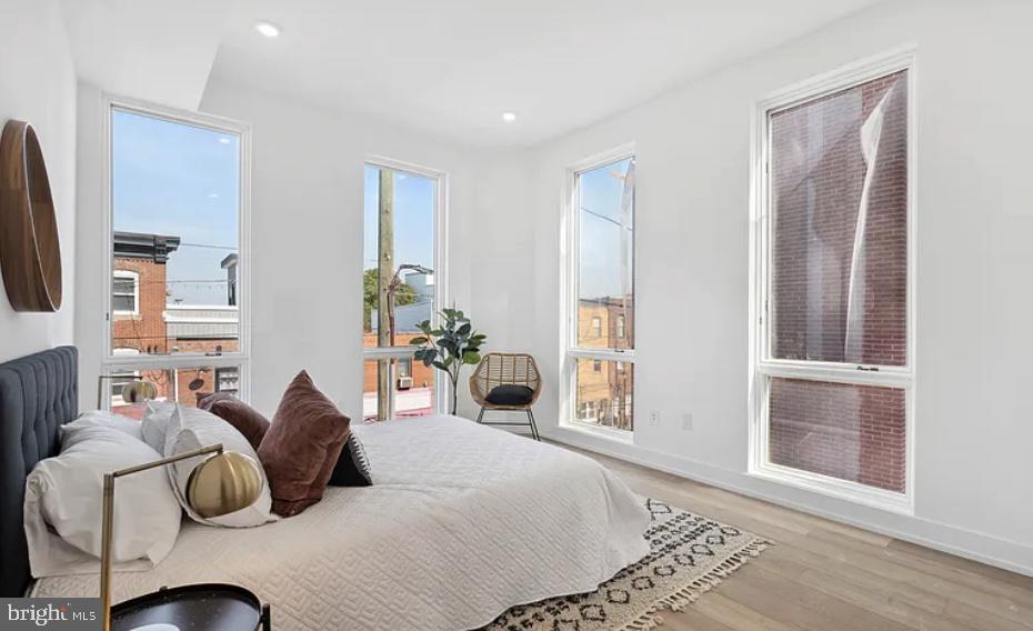 337 3037 RICHMOND STREET 401