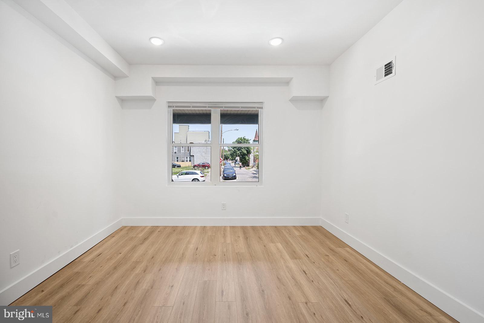 3216 W DIAMOND STREET 2