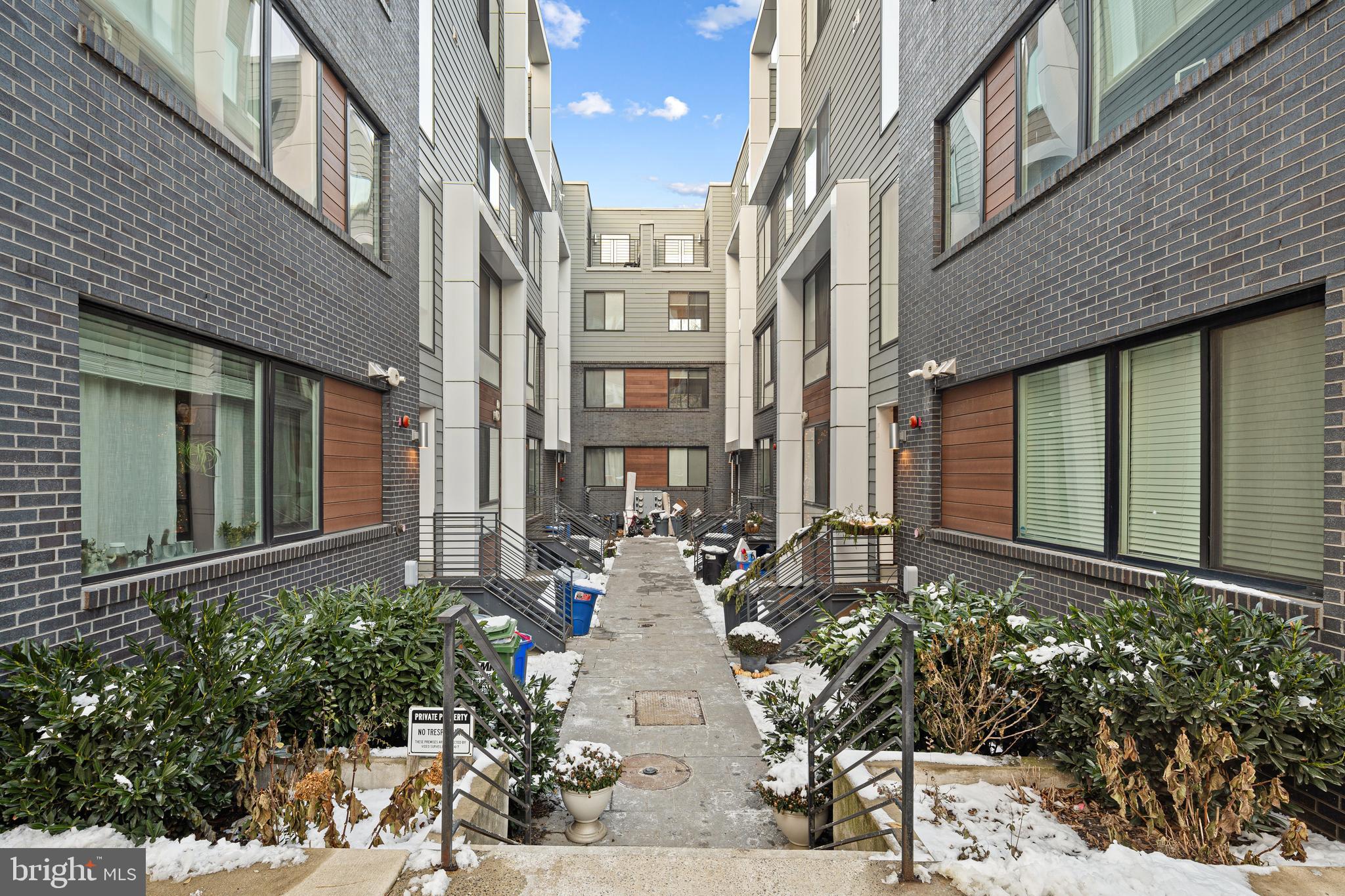 1649 E EYRE STREET 5