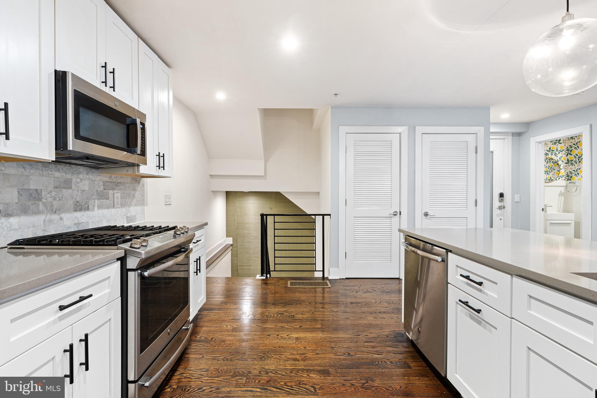 1649 E EYRE STREET 5