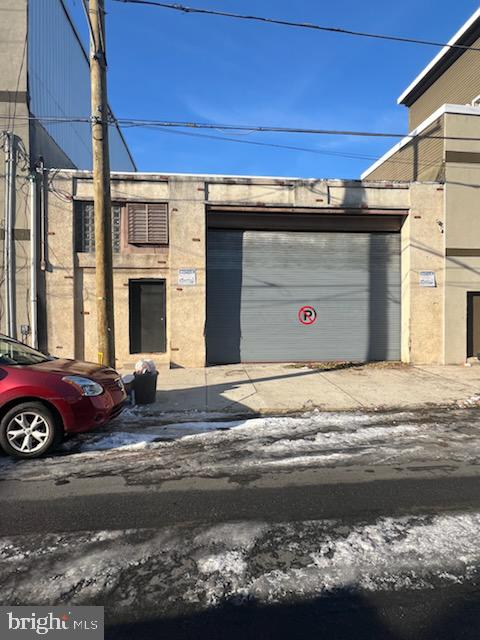 2324 CEDAR STREET