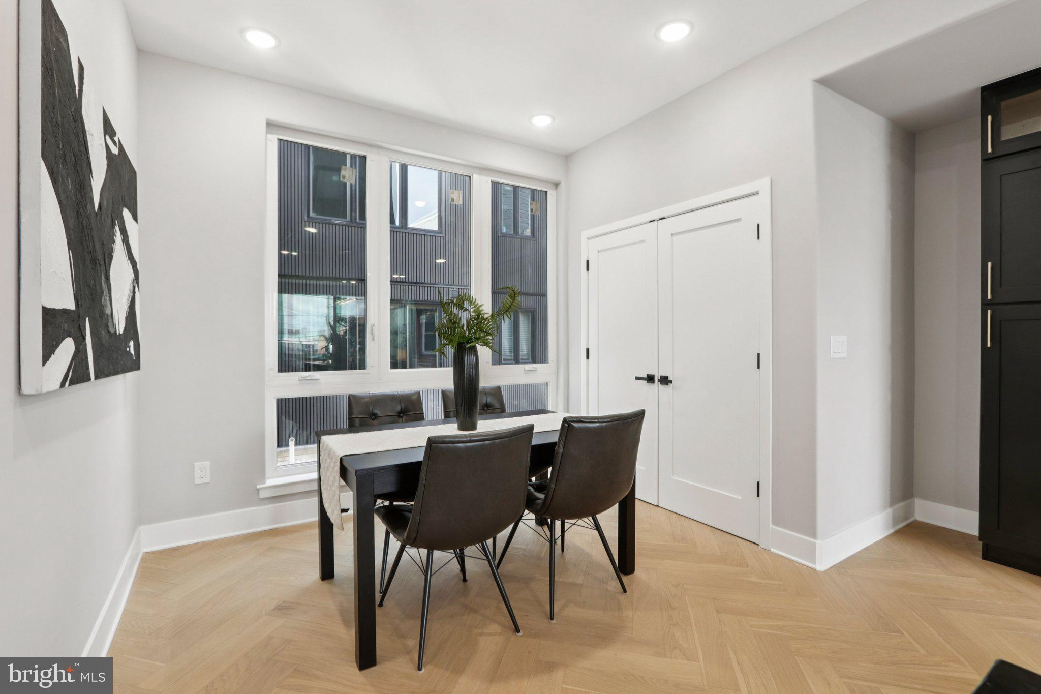 1814 E MOYAMENSING AVENUE B