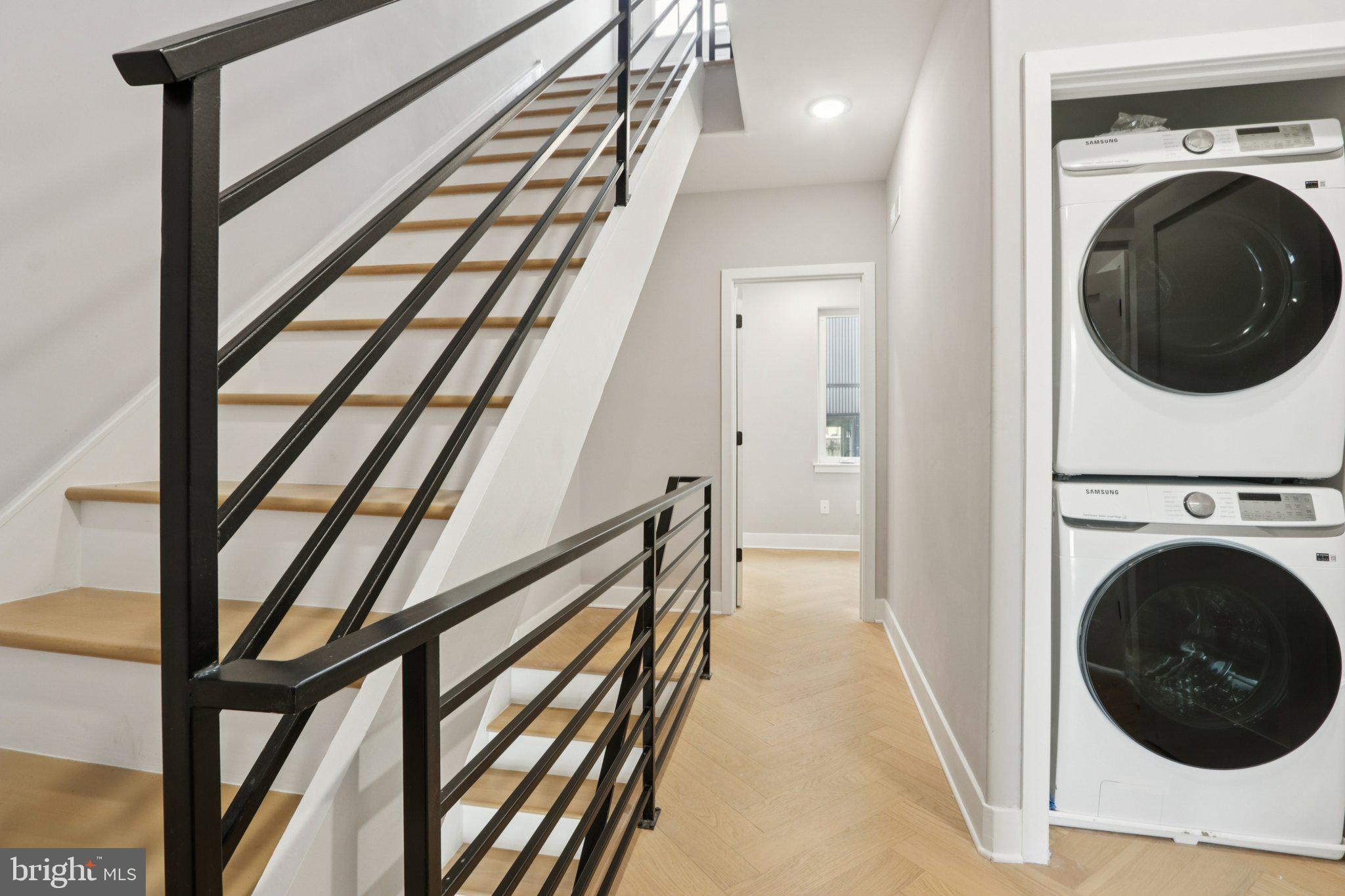 1814 E MOYAMENSING AVENUE B