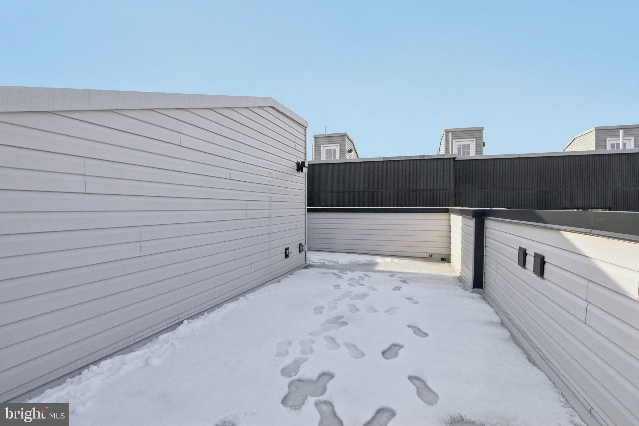 1814 E MOYAMENSING AVENUE B