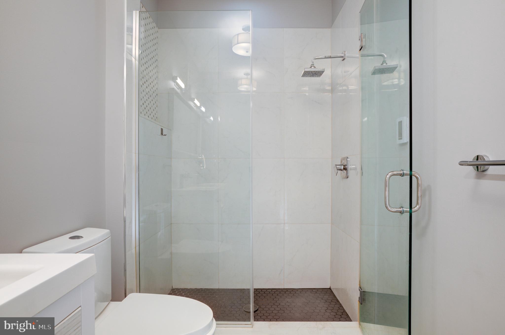 2526 E ALBERT STREET