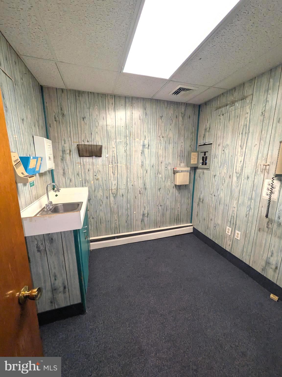 7620 OGONTZ AVENUE 24