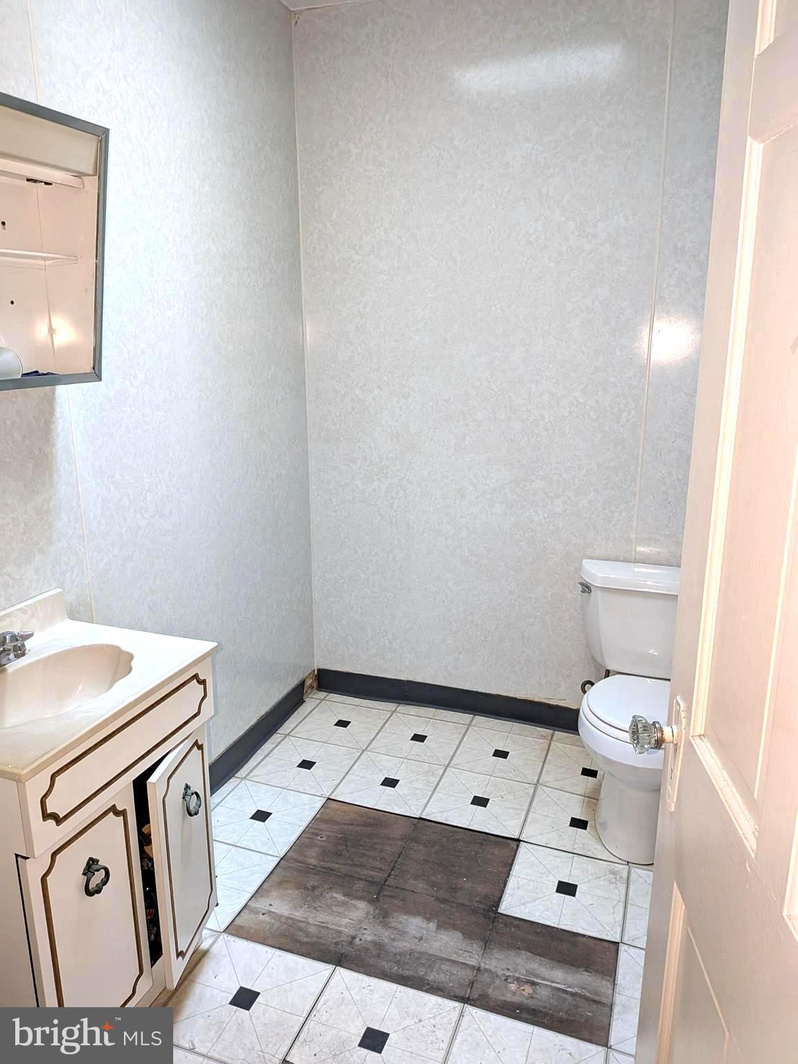 7620 OGONTZ AVENUE 24