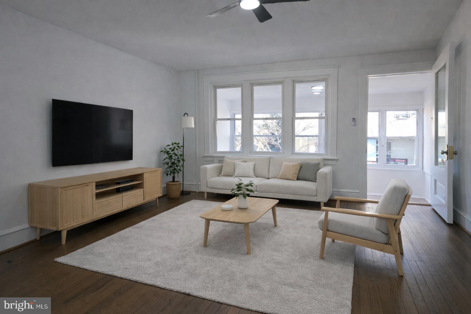 4004 MITCHELL STREET