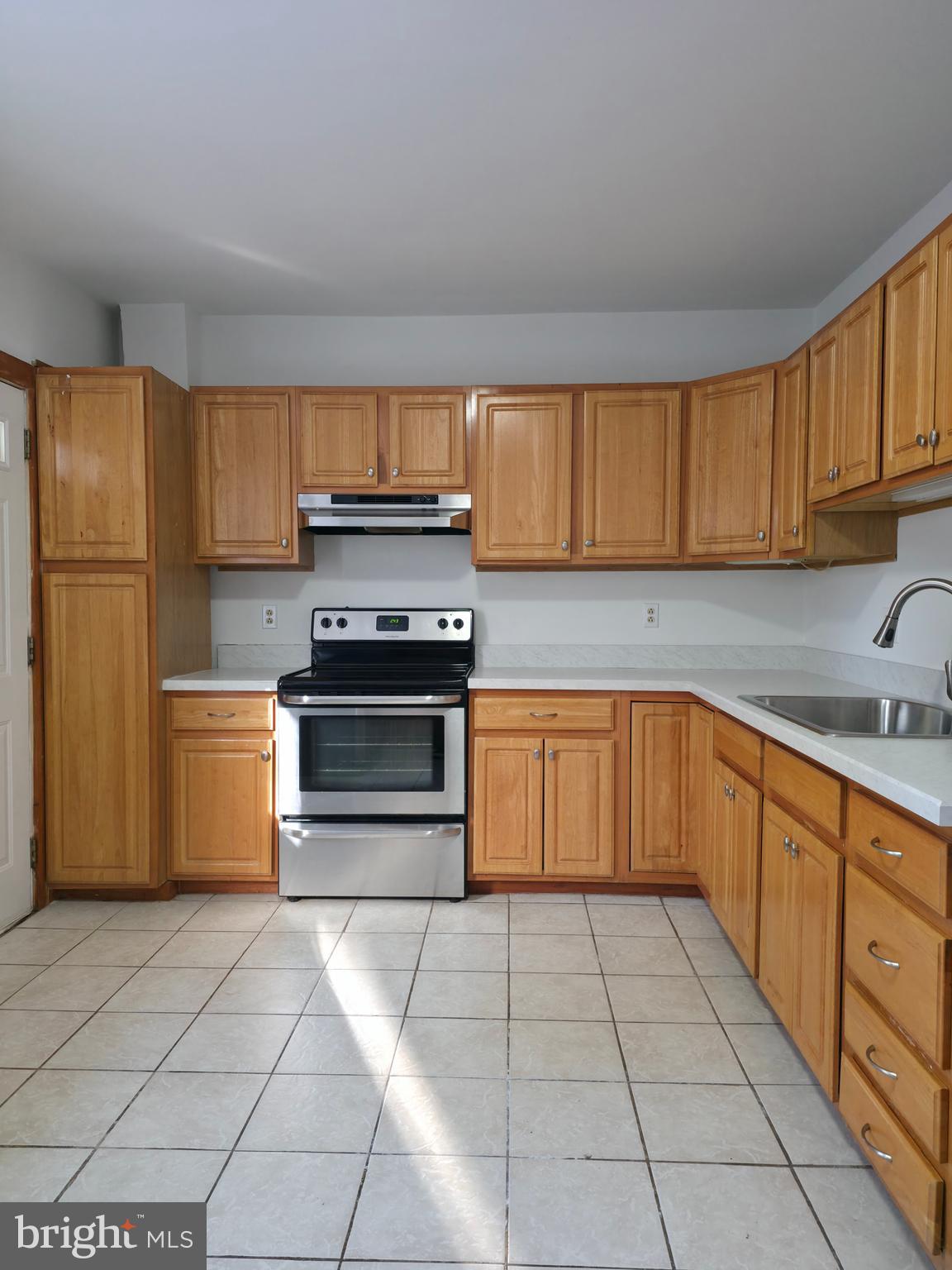 4004 MITCHELL STREET