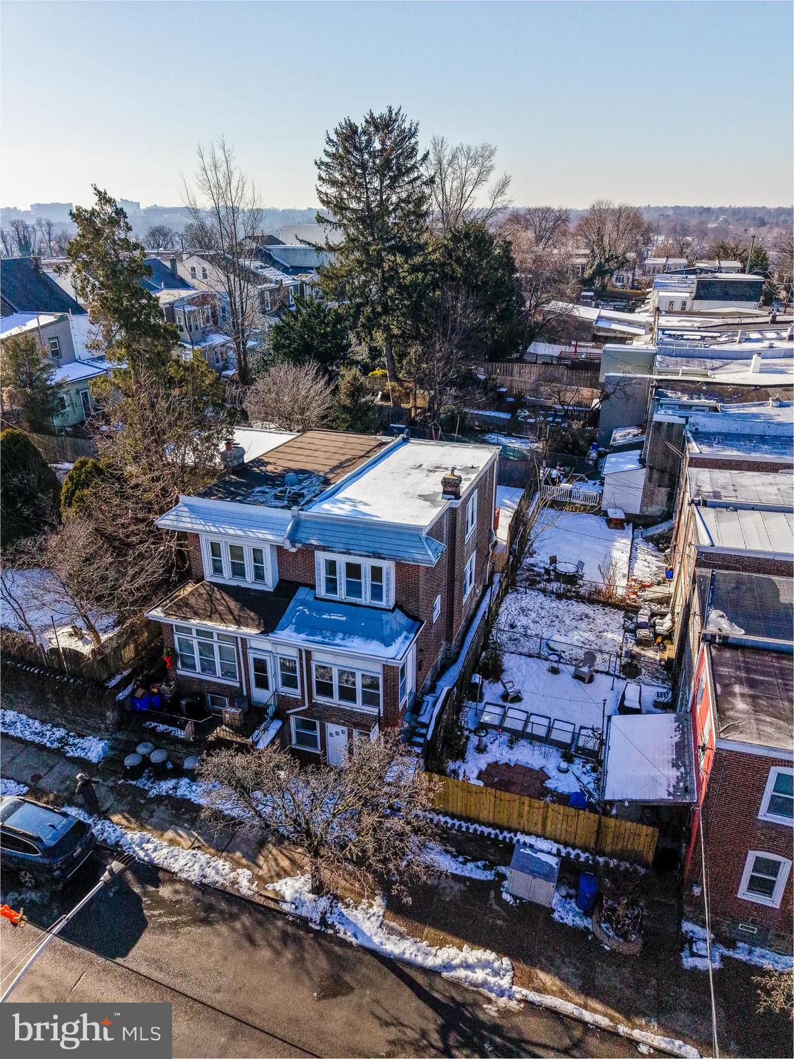 4004 MITCHELL STREET