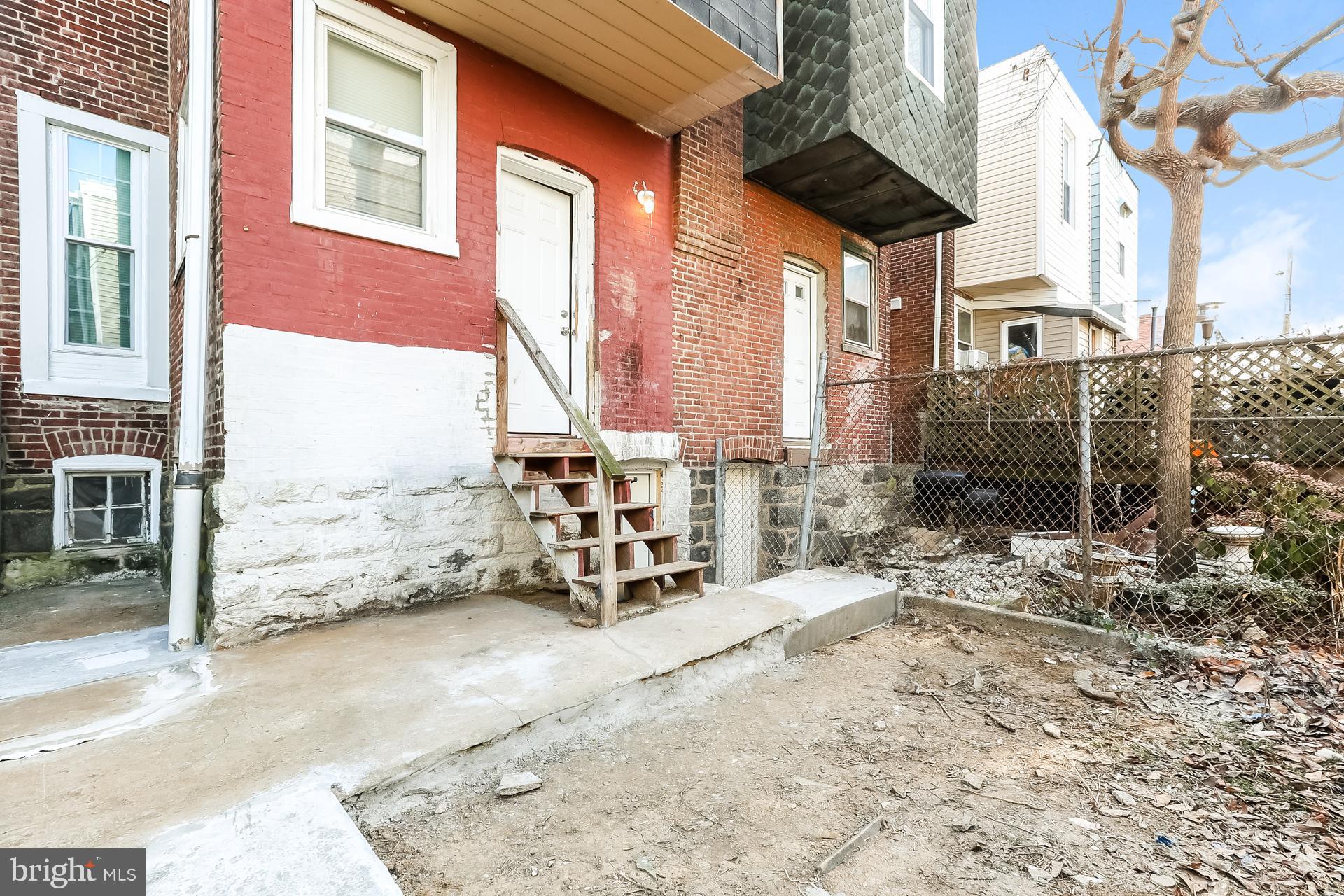 5627 HADFIELD STREET