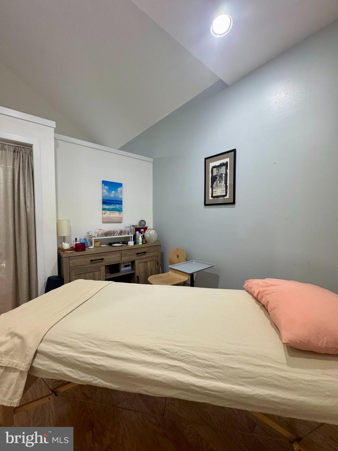 1534 PACKER AVENUE 200F