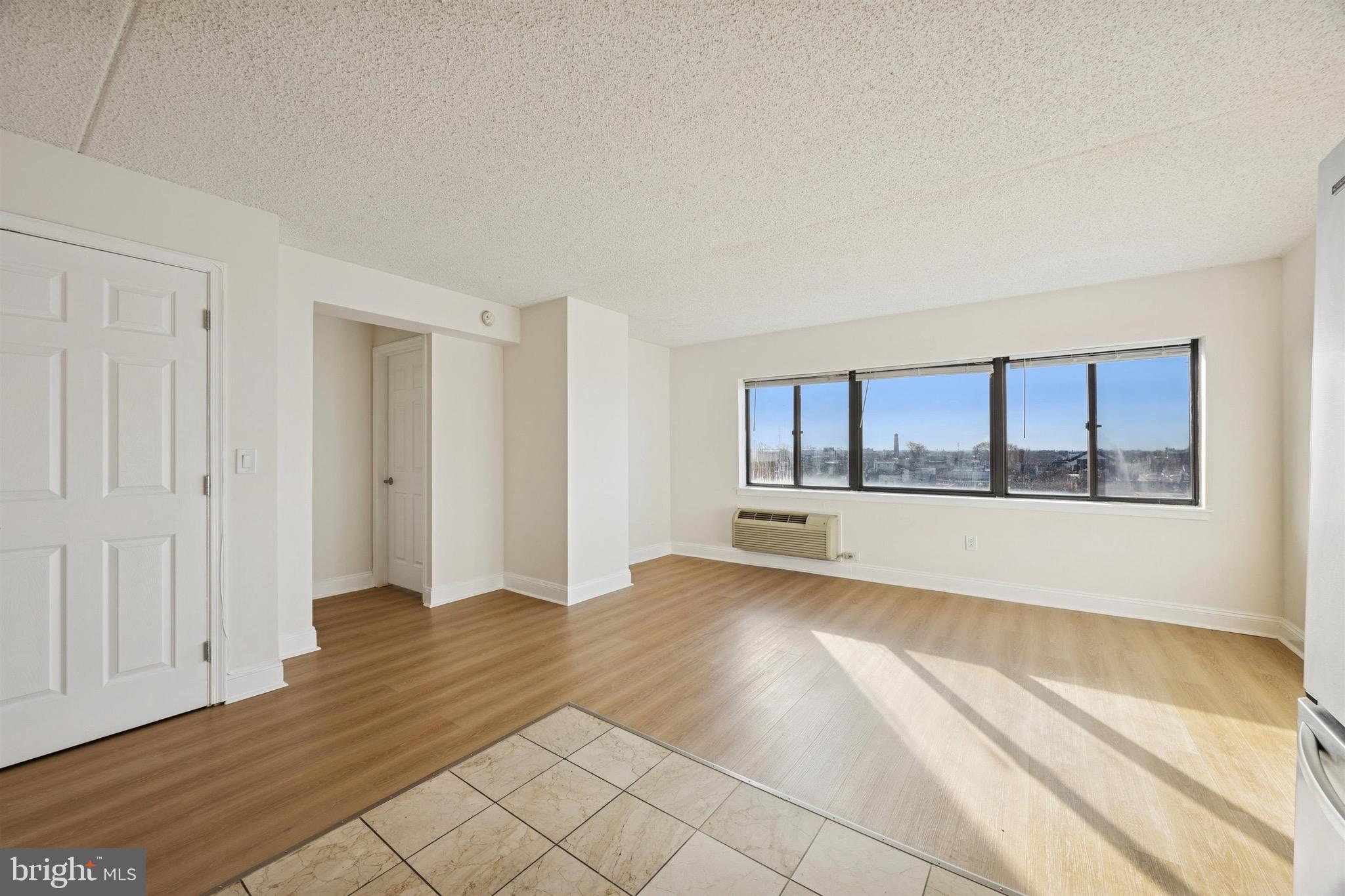 200 LOMBARD STREET 10 820