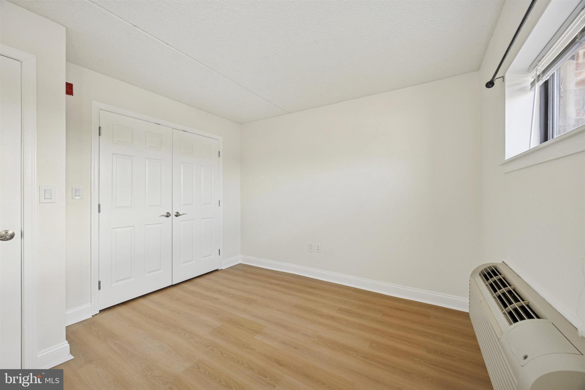 200 LOMBARD STREET 10 820