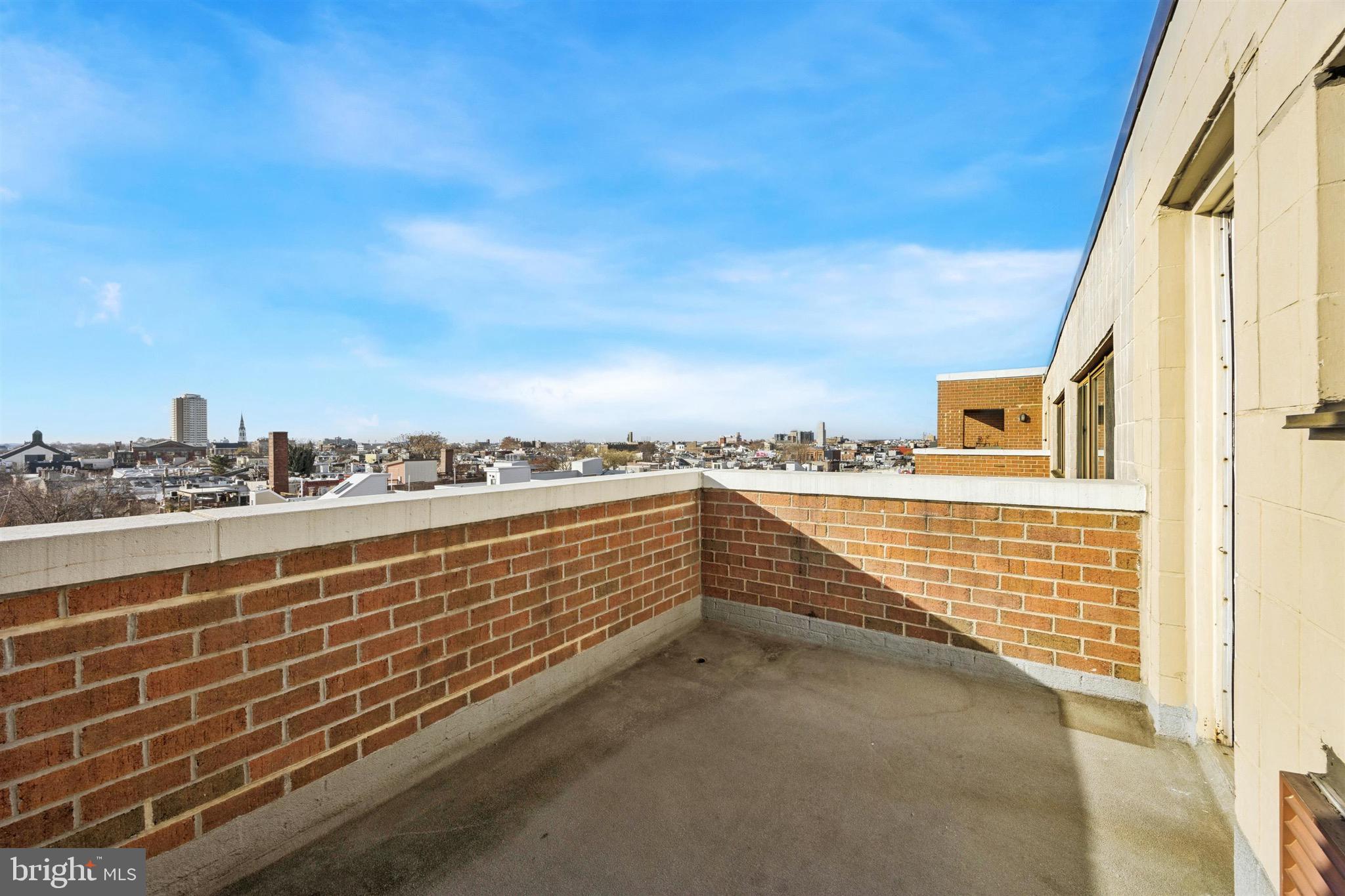 200 LOMBARD STREET 10 820