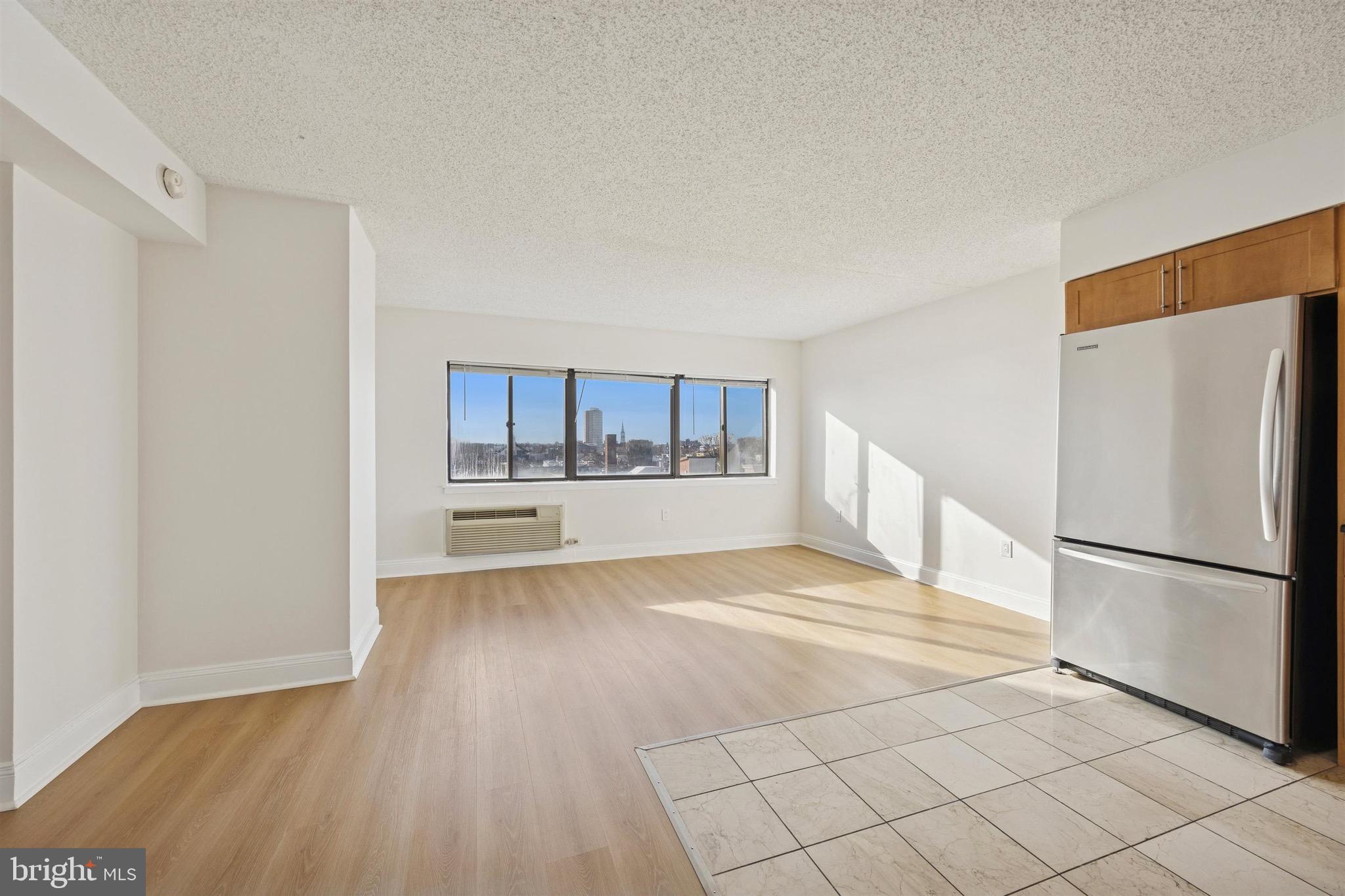 200 LOMBARD STREET 10 820