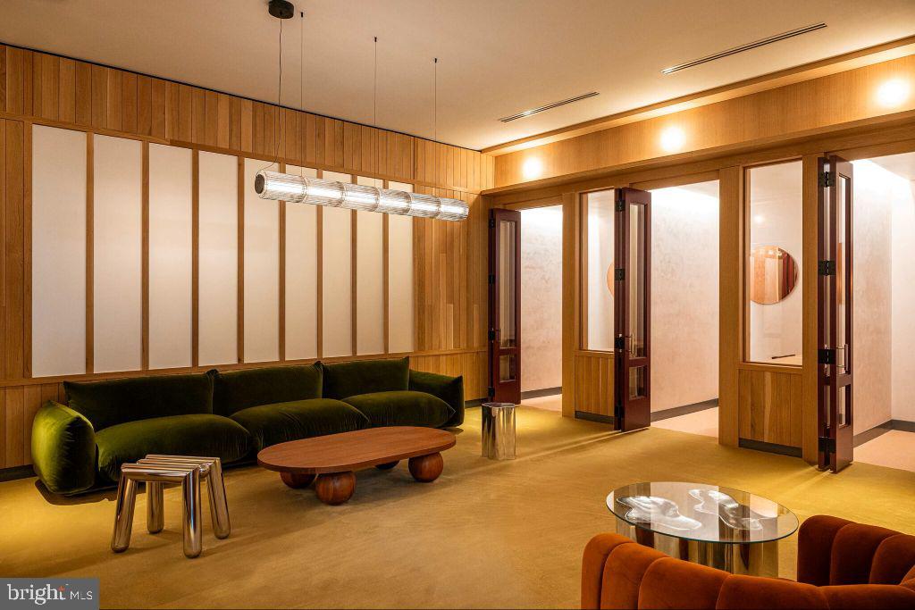 1700 N FRONT STREET 1B-447