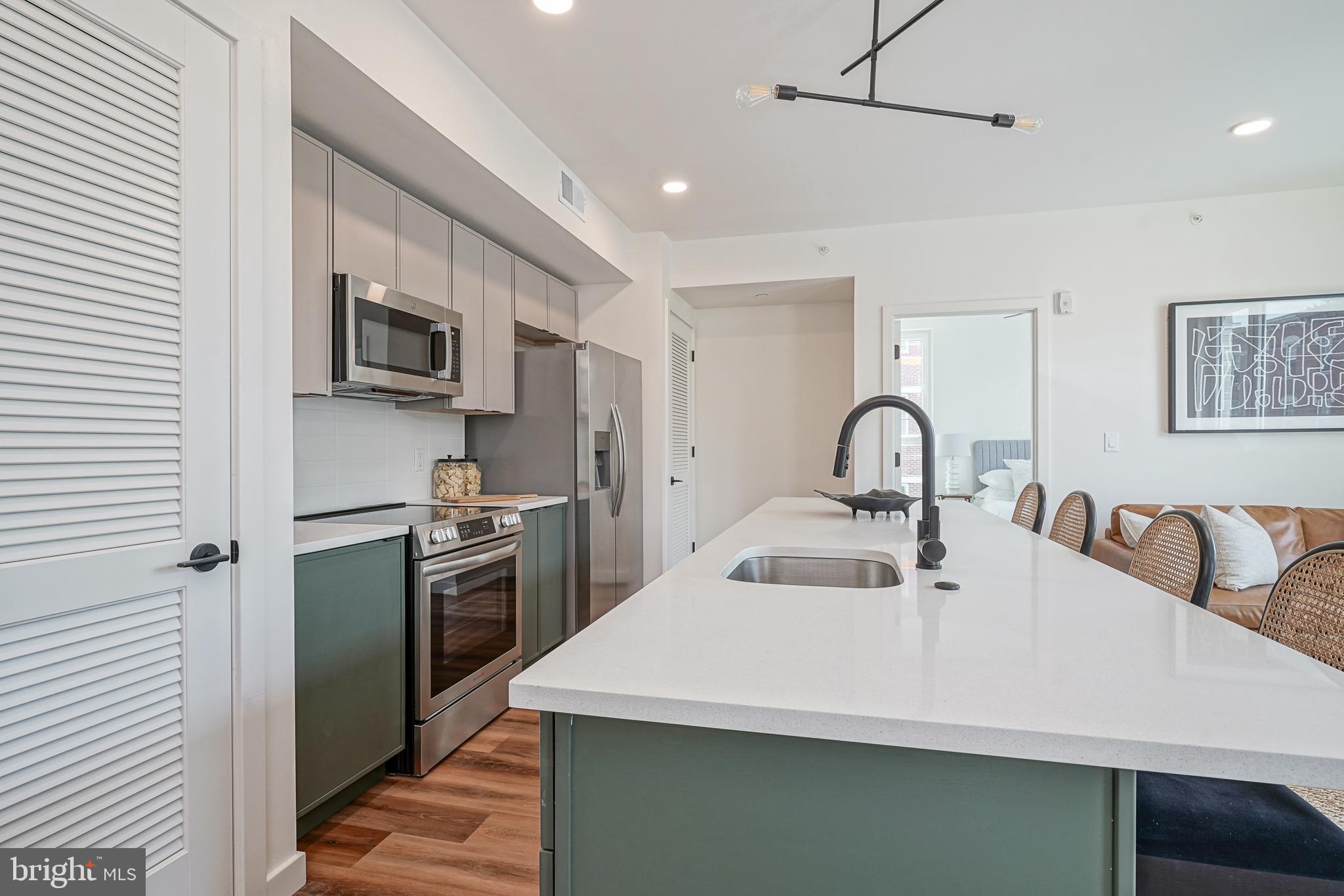 1301 BAINBRIDGE STREET 314