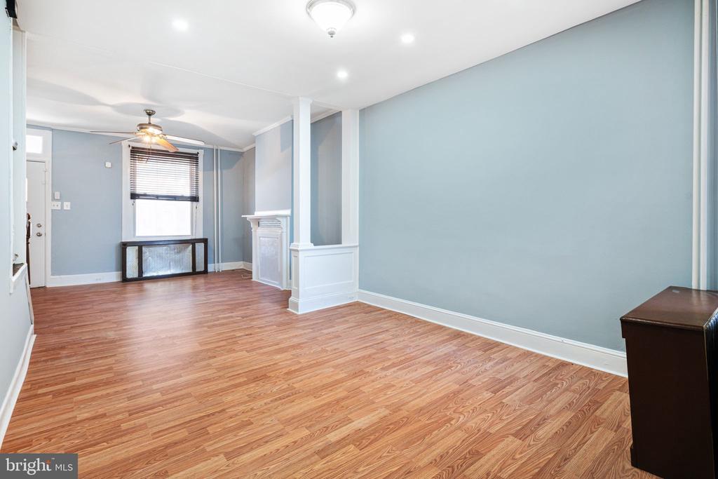 447 N WILTON STREET